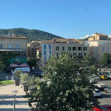 Apartment Duplex T3 Climatise Centre Terrasse Parking Payant *